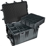 Pelican 1660 Case With Padded Divider Set - Black